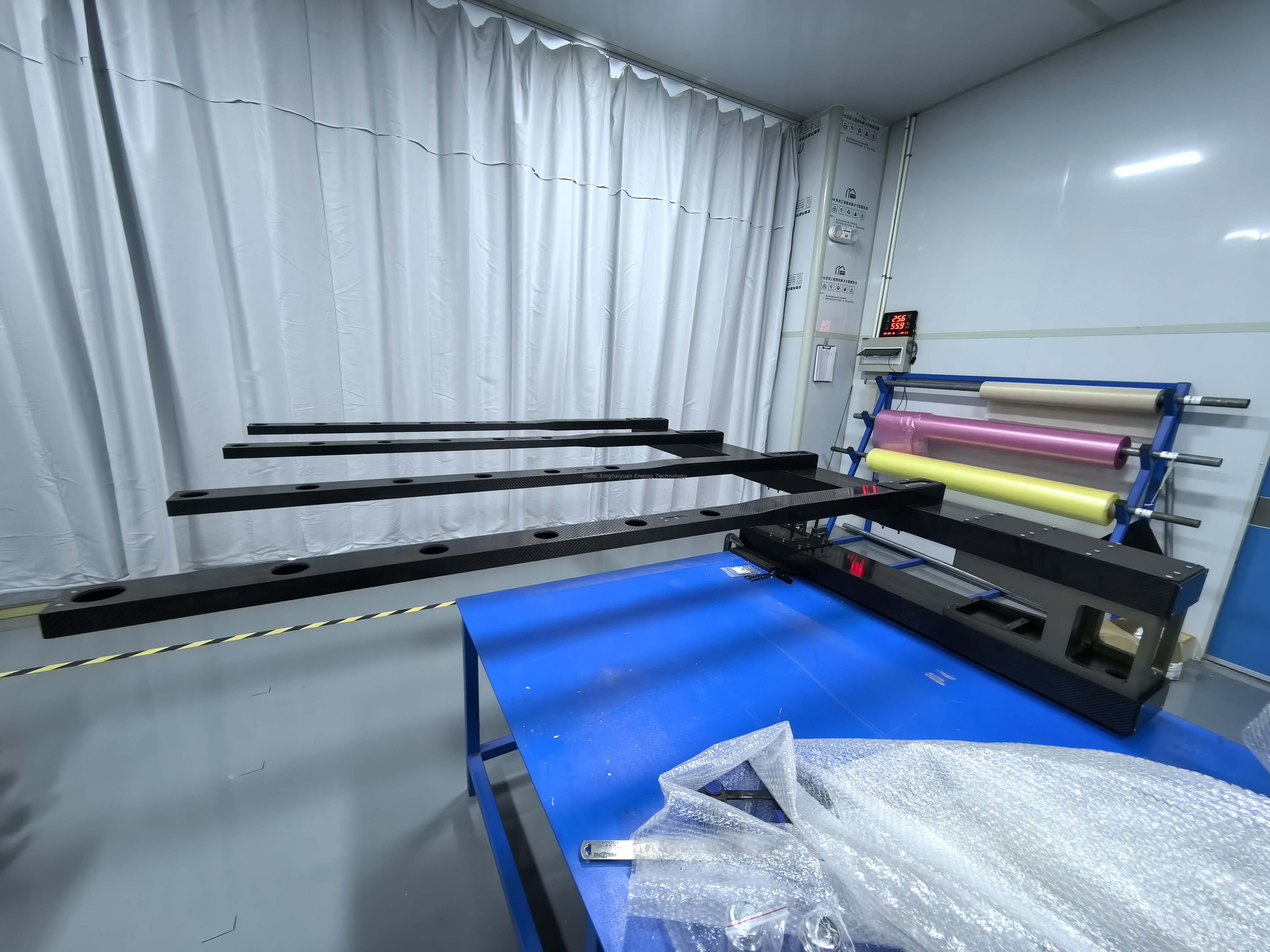 Fortschrittliche Roboterarme aus Kohlefaser: Verbesserte Haltbarkeit und Intelligenz